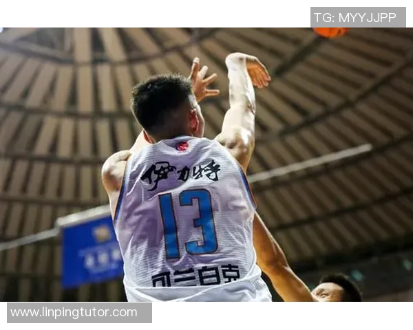 可兰白克的传奇人生与他对现代文化的深远影响探讨