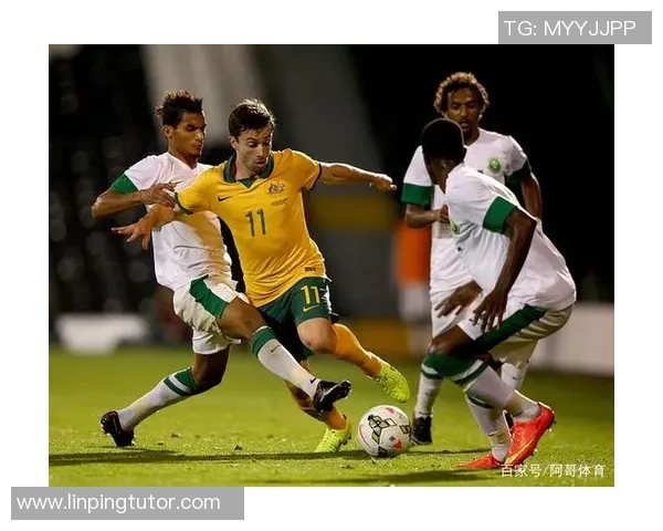 美国与澳大利亚精彩对决回放分析及比赛亮点回顾