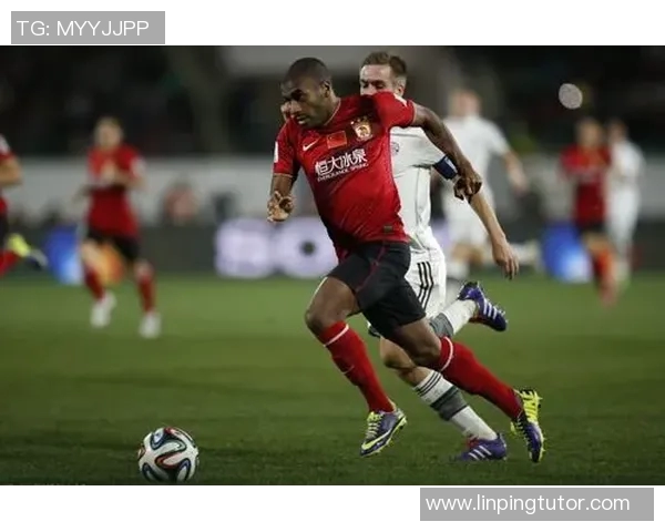 恒大与拜仁对决技术统计分析揭示比赛关键数据与战术特点